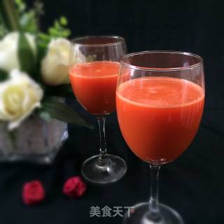 鲜榨胡萝卜苹果原汁的做法