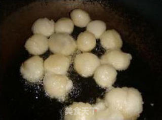 雪菜炒汤圆的做法步骤：3