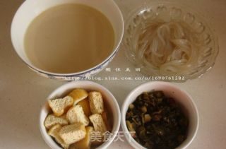 酸菜豆泡红薯粉的做法步骤：2