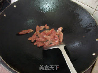 腊肠西兰花的做法步骤：2
