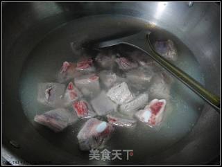 冬瓜海带排骨汤的做法步骤：2
