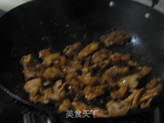 回锅肉的做法步骤：2