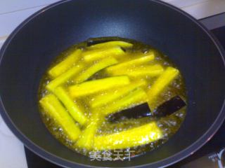 美味简单的家常烧茄子的做法步骤：2