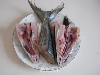 鲅鱼头炖豆腐的做法步骤：4