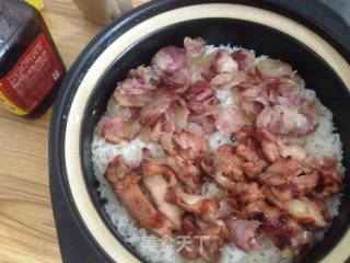 叉烧鸡腿腊肠煲仔饭的做法
