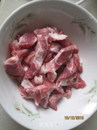 好吃不腻的粉蒸肉的做法步骤：2