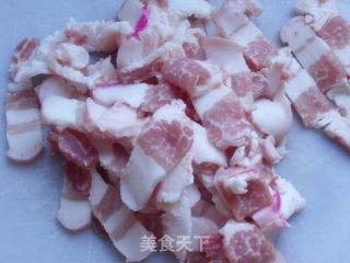 柚子皮变身餐桌上最受欢迎的消食解腻菜——柚香粉蒸肉的做法步骤：4