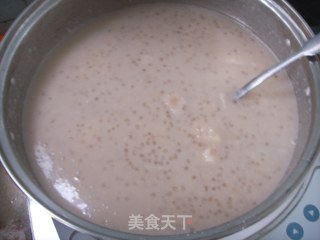 芋头西米露的做法步骤：2