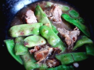 宜荤宜素——脊骨炖豆角的做法步骤：2