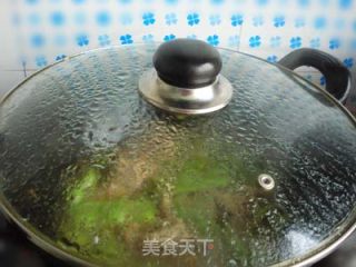 宜荤宜素——脊骨炖豆角的做法步骤：2