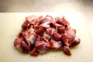 黑椒鸡胗的做法步骤：2