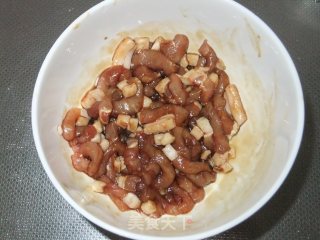 山芹炒肉丝的做法步骤：2