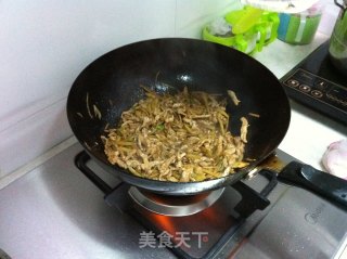 姜丝肉的做法步骤：2