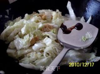 油豆腐炒大白菜的做法步骤：2