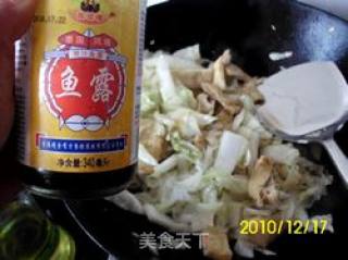 油豆腐炒大白菜的做法步骤：2
