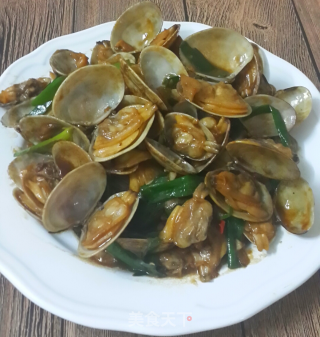 酱爆花甲的做法