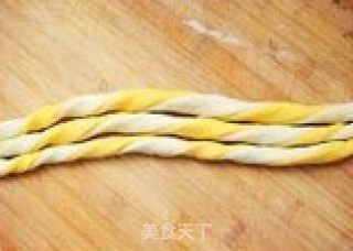 南瓜花卷的做法步骤：2