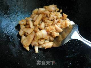 梅菜芋头红烧肉的做法步骤：2