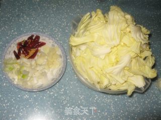 酸辣包心菜的做法步骤：2