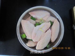 自制简约烤鸡翅--绝对是家的味道的做法步骤：2