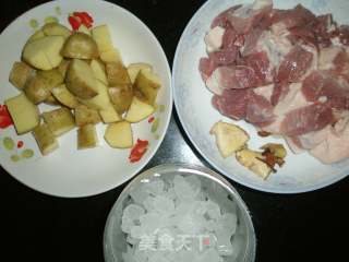 简易红烧肉的做法步骤：2