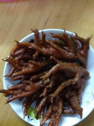 卤鸡爪的做法