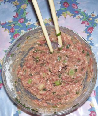 煎羊肉丸子的做法步骤：2