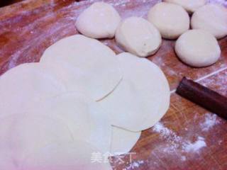 三鲜猪肉大包的做法步骤：2
