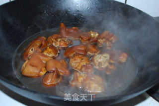 黄豆焖猪手的做法步骤：2