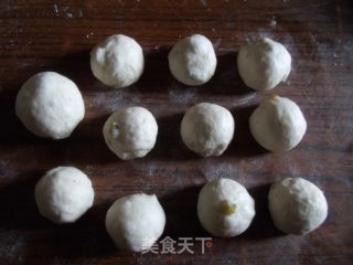 圣诞节就是要讨好孩子们——圣诞树面包的做法步骤：4