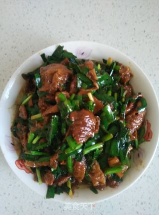 面筋炒韭菜的做法