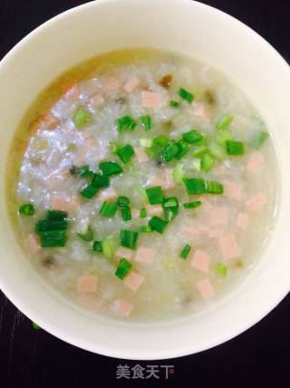 皮蛋蔬菜鸡肉粥的做法
