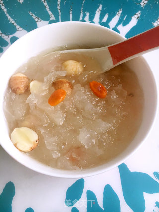 银耳莲子羹的做法