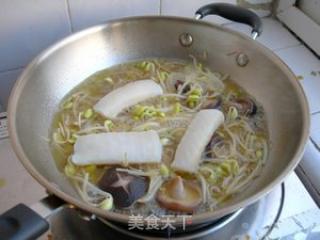香菇鳕鱼豆芽汤的做法步骤：5
