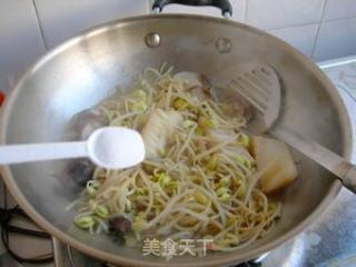香菇鳕鱼豆芽汤的做法步骤：5