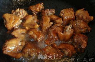 蜜汁鸡翅的做法步骤：2