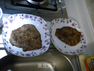 煎牛排的做法步骤：2