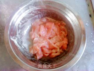 卷心菜炒肉的做法步骤：3