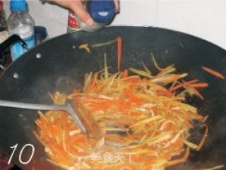 胡萝卜丝炒土豆丝的做法步骤：2