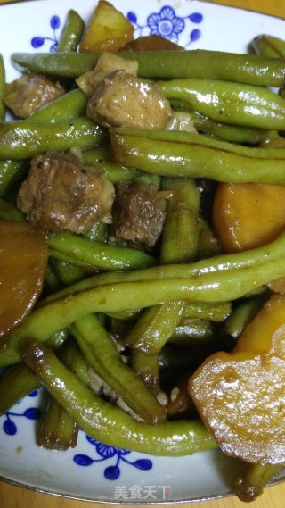 家常土豆炖芸豆的做法