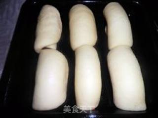 圣诞点心------豆沙肉松面包的做法步骤：4