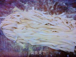番茄鸡蛋南瓜面的做法步骤：2