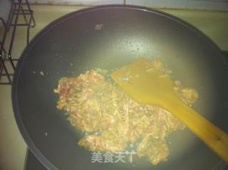 金针菇肥牛煲的做法步骤：2