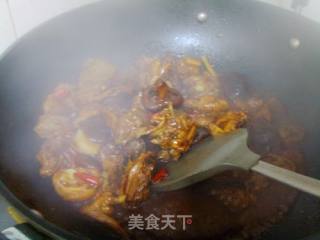 南昌风味乡下烧土鸡的做法步骤：2