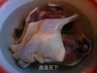 冬瓜鸭腿煲的做法步骤：2