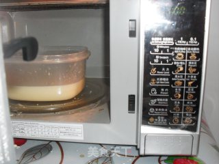 我的烘焙坊---微波炉版简易蛋糕的做法步骤：2