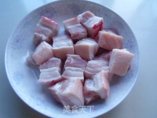 上海本帮特色的浓油赤酱——外婆红烧肉的做法步骤：5