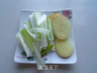 上海本帮特色的浓油赤酱——外婆红烧肉的做法步骤：5