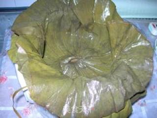蜜汁梅肉荷叶饭的做法步骤：5
