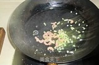 韭苔炒鸡蛋的做法步骤：3